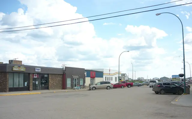 Main Street looking south from 1st Avenue